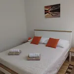 Διαμέρισμα Mila A1a, A1b & A2 *
