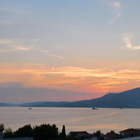 Mila A1a, A1b & A2 Apartmán Trogir