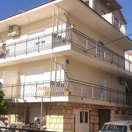 Mila A1a, A1b & A2 Trogir