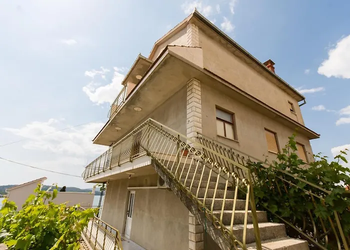 Mila A1a, A1b & A2 Apartman *