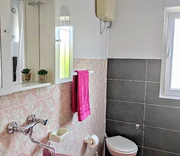 Mila A1a, A1b & A2 Trogir