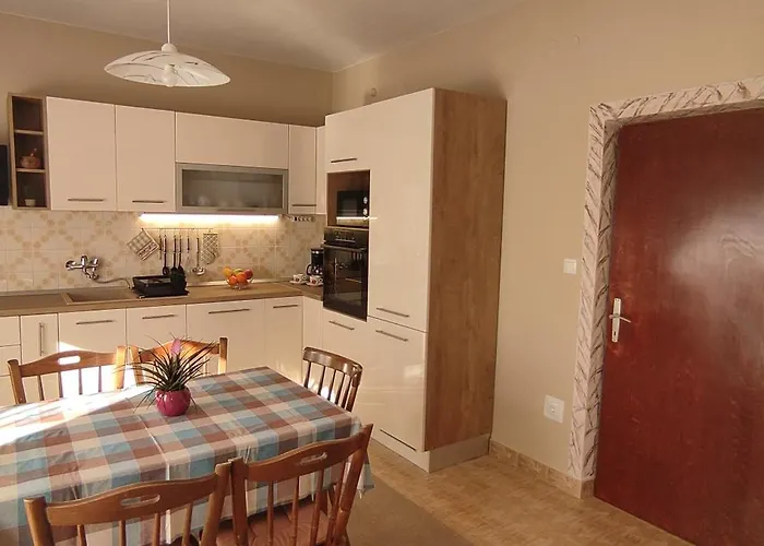 Apartman Mila A1a, A1b & A2 *