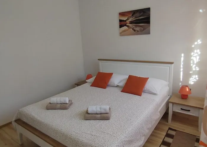 Apartman Mila A1a, A1b & A2 *