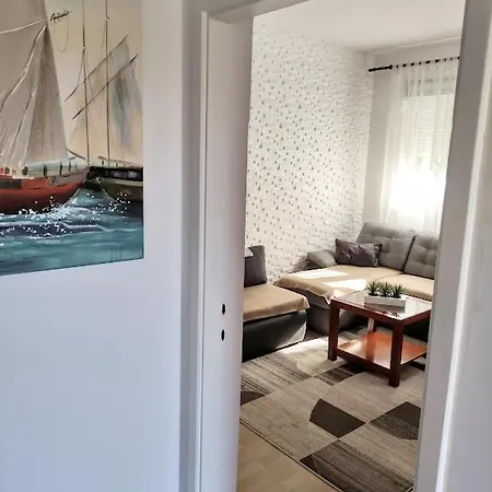 Mila A1&a2&3 Apartman Trogir