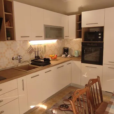 Apartman Mila A1&a2&3 *